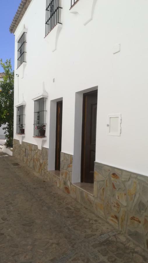 Las Casitas De La Esquina Zahara De La Sierra Exterior foto